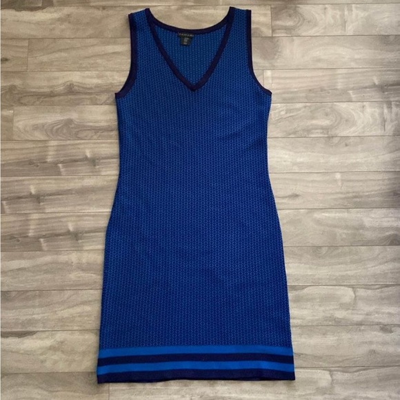 Tahari bodycon dress Medium - Picture 1 of 10